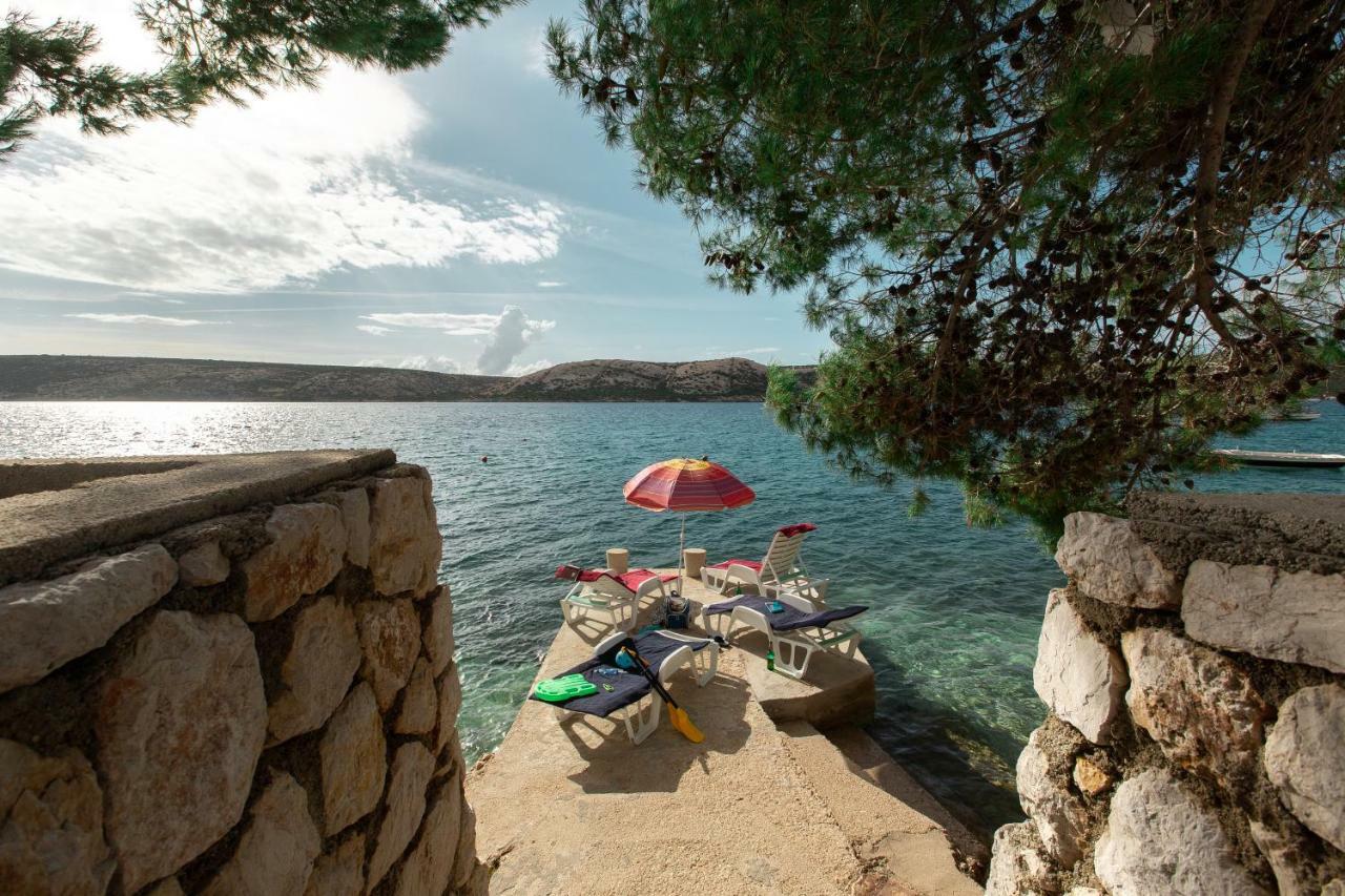 Vacation Family House On The Beach Stara Novalja Exterior photo